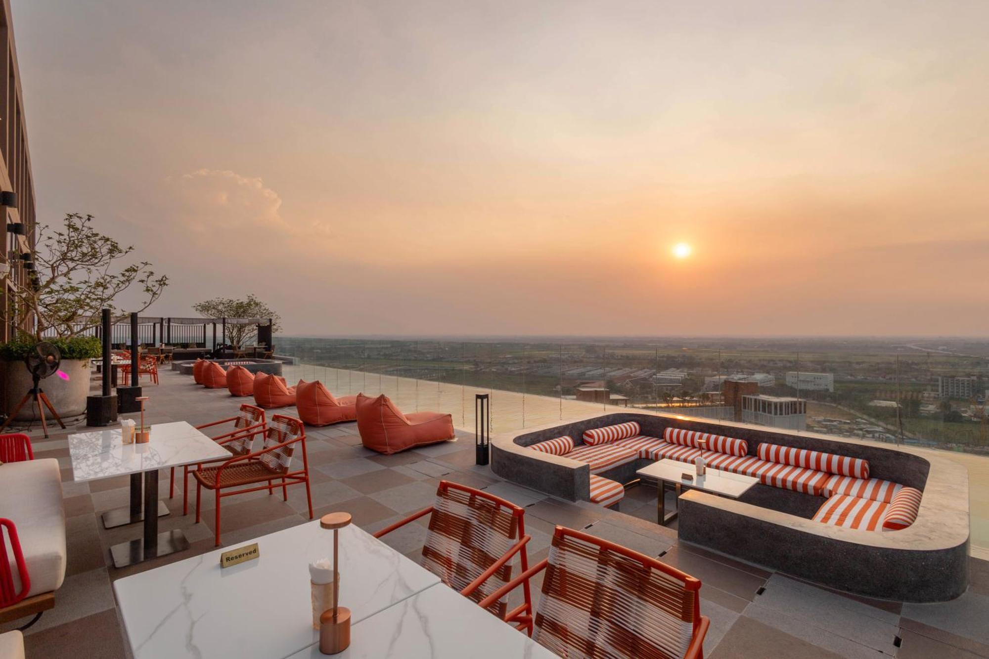 Centara Ayutthaya Hotel Buitenkant foto